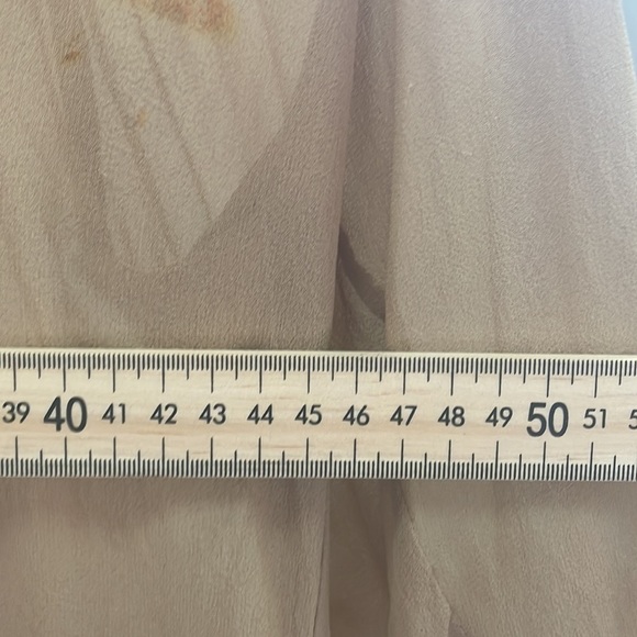 Aritzia - Wilfred - Flowy 100% Silk Top - 3/4 Sleeves - Tan - XXSmall - Picture 4 of 7